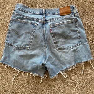 LEVIS shorts wedge straight size 28